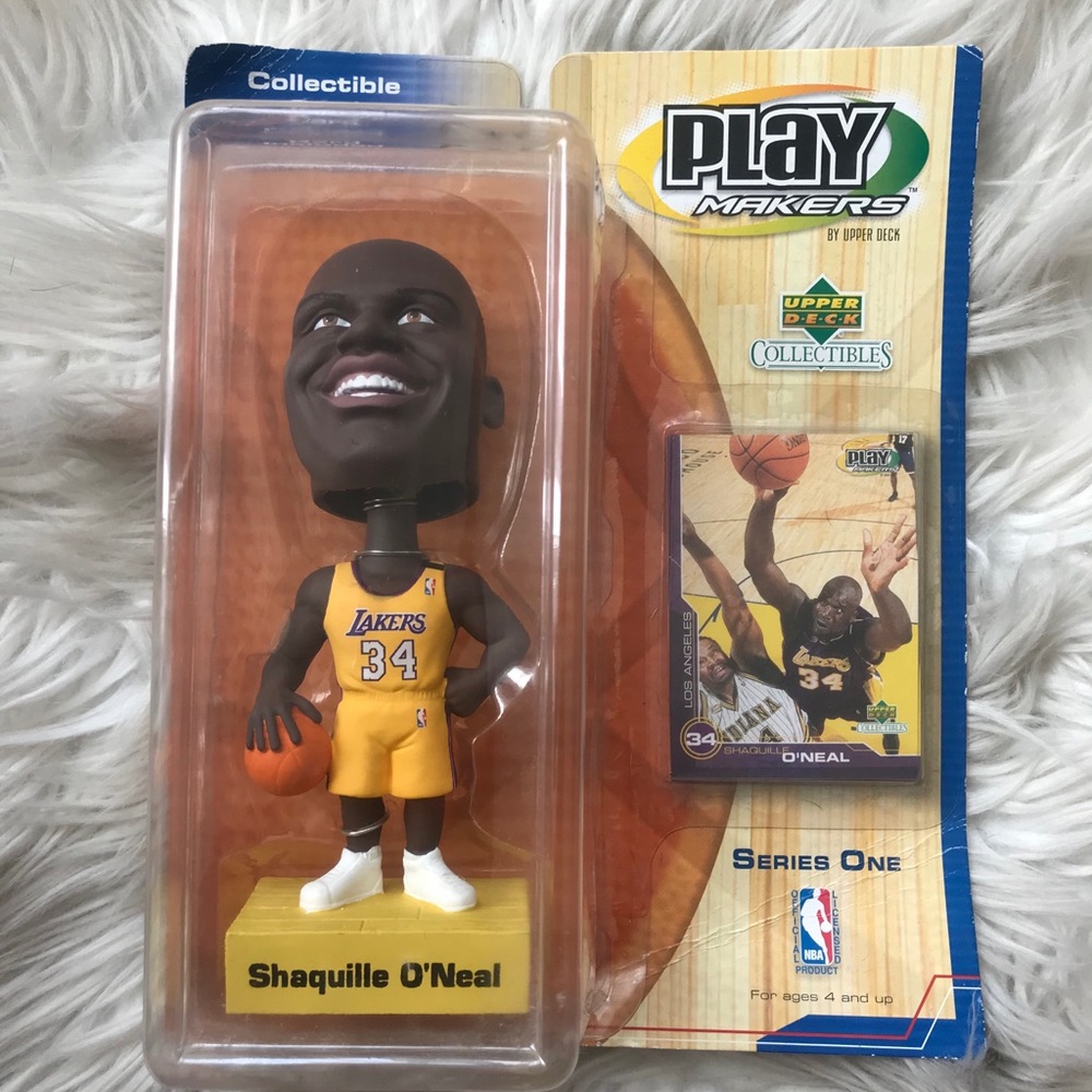Shaquille O’Neal Play Makers Lakers Figure